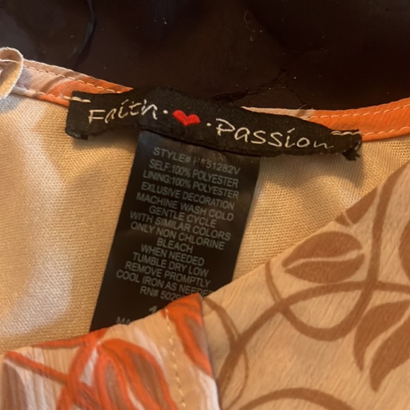 Faith & passion dress with zipper like new! - Picture 2 of 3